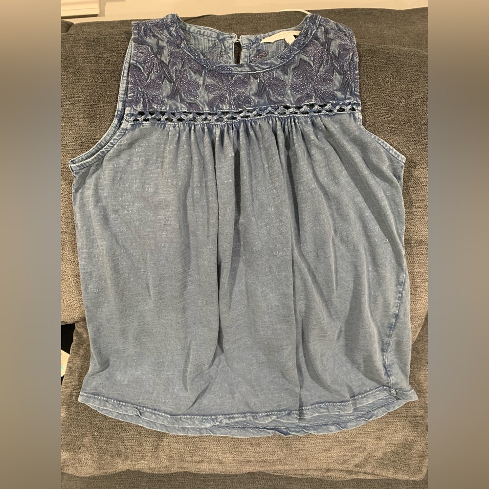 Lucky brand like-new tank with beautiful details. Great for layering!